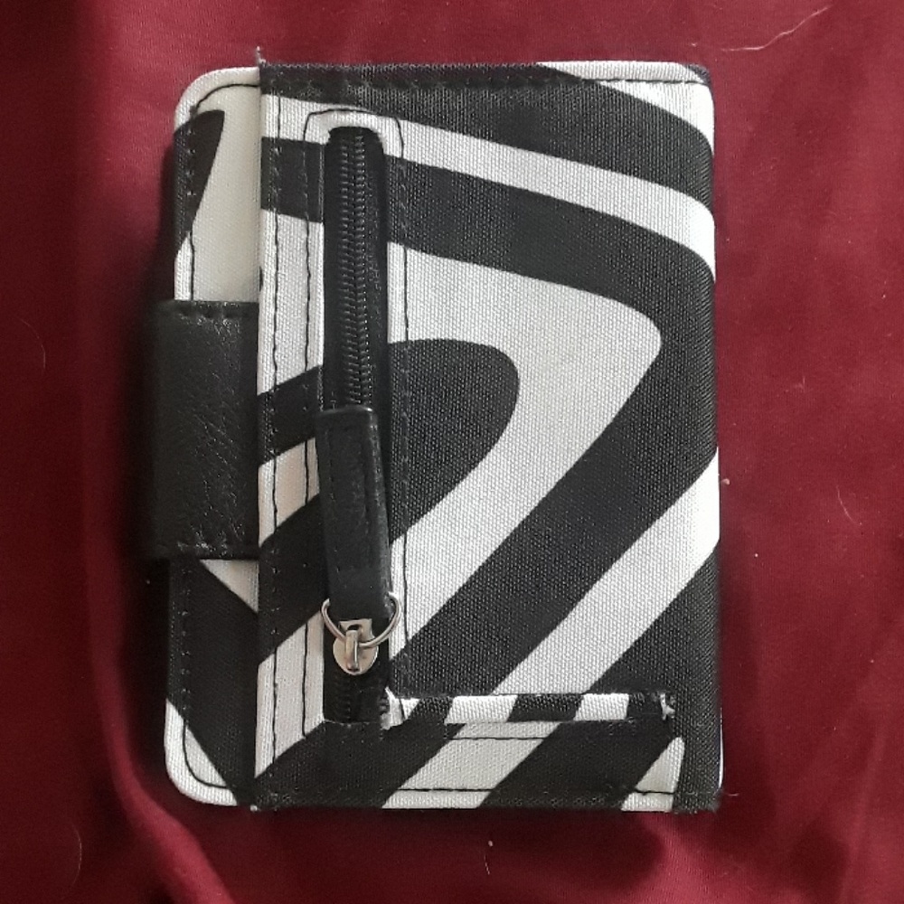 Zebra Wallet - Picture 2 of 5